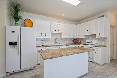 2060 Glencove Drive, Seabrook, TX 77586 - Photo 11