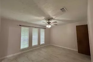 1712 Carol Lee Ln, Conroe, TX 77301 - Photo 7