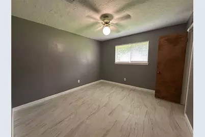 1712 Carol Lee Lane, Conroe, TX 77301 - Photo 11