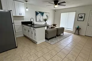 7610 Red Robin Ln, Houston, TX 77075 - Photo 11