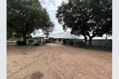 7618 Meiners Road, Ledbetter, TX 78946 - Photo 3