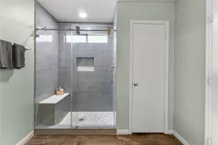 7922 Owl Ln, Baytown, TX 77523 - Photo 7