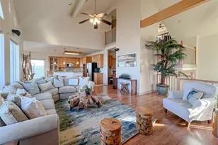 442 Jeanie Lynn St, Tiki Island, TX 77554 - Photo 47