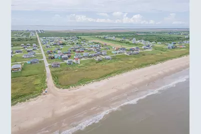 143 Ocean View Drive, Crystal Beach, TX 77650 - Photo 13