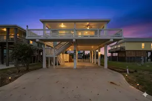 2117 2nd St, Port Bolivar, TX 77650 - Photo 3