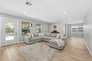 311 Shadow Creek Dr, El Lago, TX 77586 - Photo 11