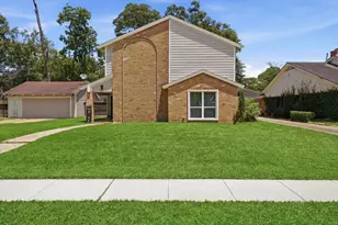 311 Shadow Creek Dr, El Lago, TX 77586 - Photo 3