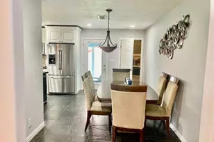 1114 Bayou Cir, Galveston, TX 77551 - Photo 7