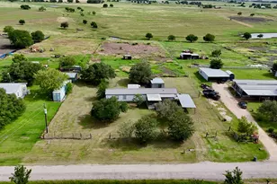 486 Co Rd 95D, Moulton, TX 77975 - Photo 1