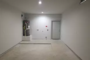 3407 Webster St, Houston, TX 77004 - Photo 9