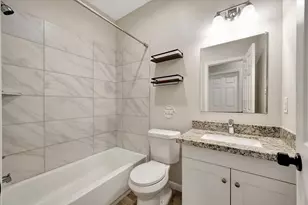 904 W Sealy St, Alvin, TX 77511 - Photo 27