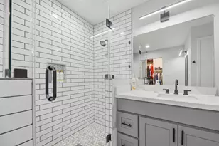 1015 N Fowlkes St, Sealy, TX 77474 - Photo 11