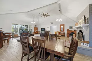 1015 N Fowlkes St, Sealy, TX 77474 - Photo 5