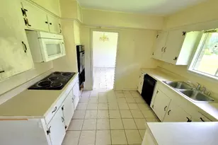 419 Lee Ave, Freeport, TX 77541 - Photo 11