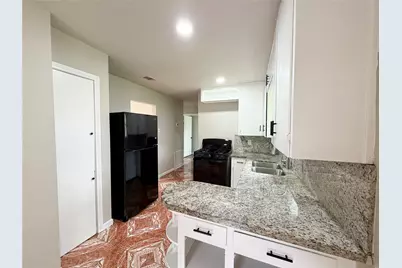 3009 Robinson Boulevard, Texas City, TX 77590 - Photo 5