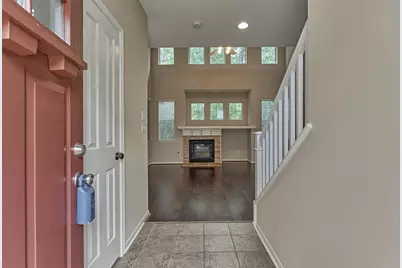 83 Woodlily Place Place, The Woodlands, TX 77382 - Photo 3