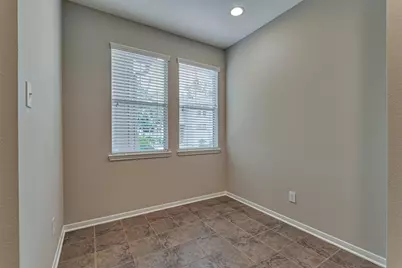 83 Woodlily Place Place, The Woodlands, TX 77382 - Photo 15