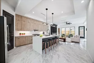 4710 Sharon St, Houston, TX 77020 - Photo 5