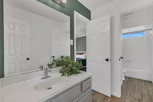 1402 Pine Meadow Ct, Pearland, TX 77581 - Photo 25