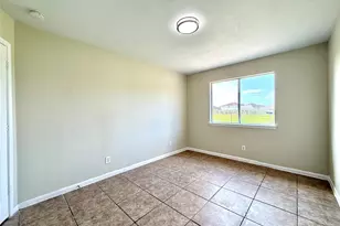 13706 Audra Ln, Houston, TX 77083 - Photo 17