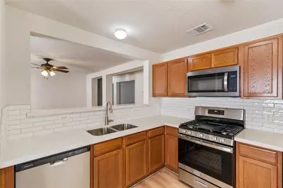 3003 Ribbon Creek Way, Spring, TX 77389 - Photo 5