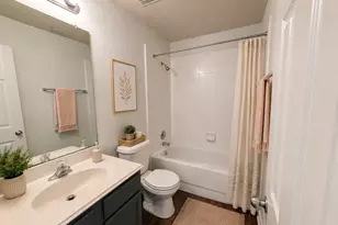 2019 Briar Grove Dr, Conroe, TX 77301 - Photo 9