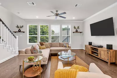 10607 Centre Forest Drive, Houston, TX 77043 - Photo 15