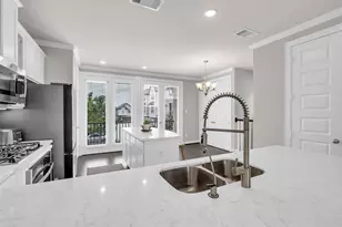 10607 Centre Forest Dr, Houston, TX 77043 - Photo 15