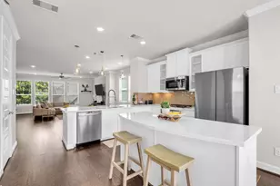 10607 Centre Forest Dr, Houston, TX 77043 - Photo 17