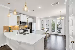 10607 Centre Forest Dr, Houston, TX 77043 - Photo 13