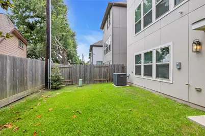 10607 Centre Forest Drive, Houston, TX 77043 - Photo 39