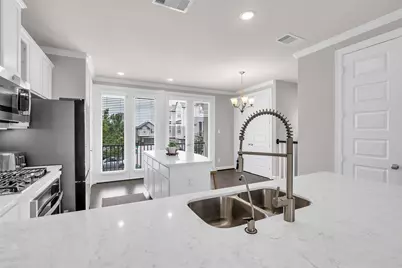 10607 Centre Forest Drive, Houston, TX 77043 - Photo 7