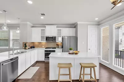10607 Centre Forest Drive, Houston, TX 77043 - Photo 9