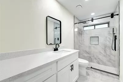 8726 Wildforest Drive, Houston, TX 77088 - Photo 15