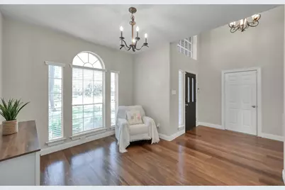 42 E Knightsbridge Drive, The Woodlands, TX 77385 - Photo 5