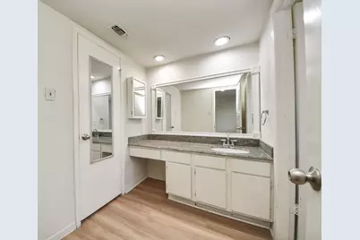 1059 Country Place Dr Drive #1059, Houston, TX 77079 - Photo 35