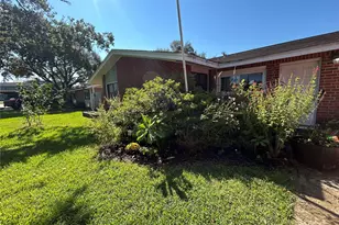 2431 Bayou Dr Dr, League City, TX 77573 - Photo 1