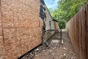 5319 Greylog Dr, Houston, TX 77048 - Photo 7