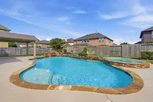 2404 Mallorca Pass, League City, TX 77573 - Photo 3