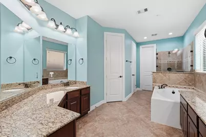 2404 Mallorca Pass, League City, TX 77573 - Photo 23
