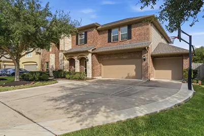 2404 Mallorca Pass, League City, TX 77573 - Photo 5