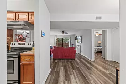 8525 Hearth Drive #21, Houston, TX 77054 - Photo 3