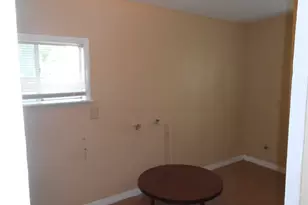 2625 Texas Ave, La Marque, TX 77568 - Photo 5