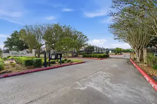 18800 Egret Bay Blvd, Houston, TX 77058 - Photo 27