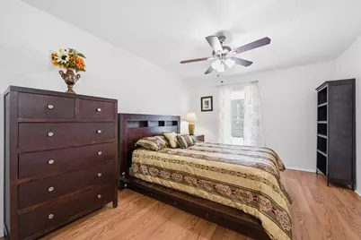 18800 Egret Bay Boulevard #300, Houston, TX 77058 - Photo 17