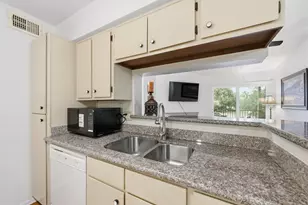18800 Egret Bay Blvd, Houston, TX 77058 - Photo 11