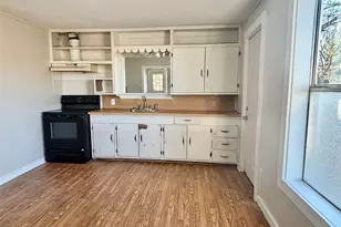 1001 S 5th St, Crockett, TX 75835 - Photo 9