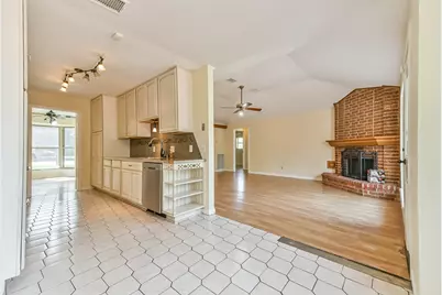 15723 Firthridge Court, Houston, TX 77598 - Photo 7