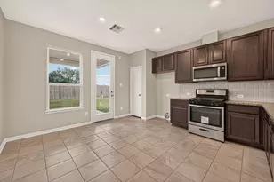 6031 Diamond Sky Ln, Houston, TX 77048 - Photo 9