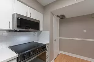 4635 Wild Indigo St, Houston, TX 77027 - Photo 17